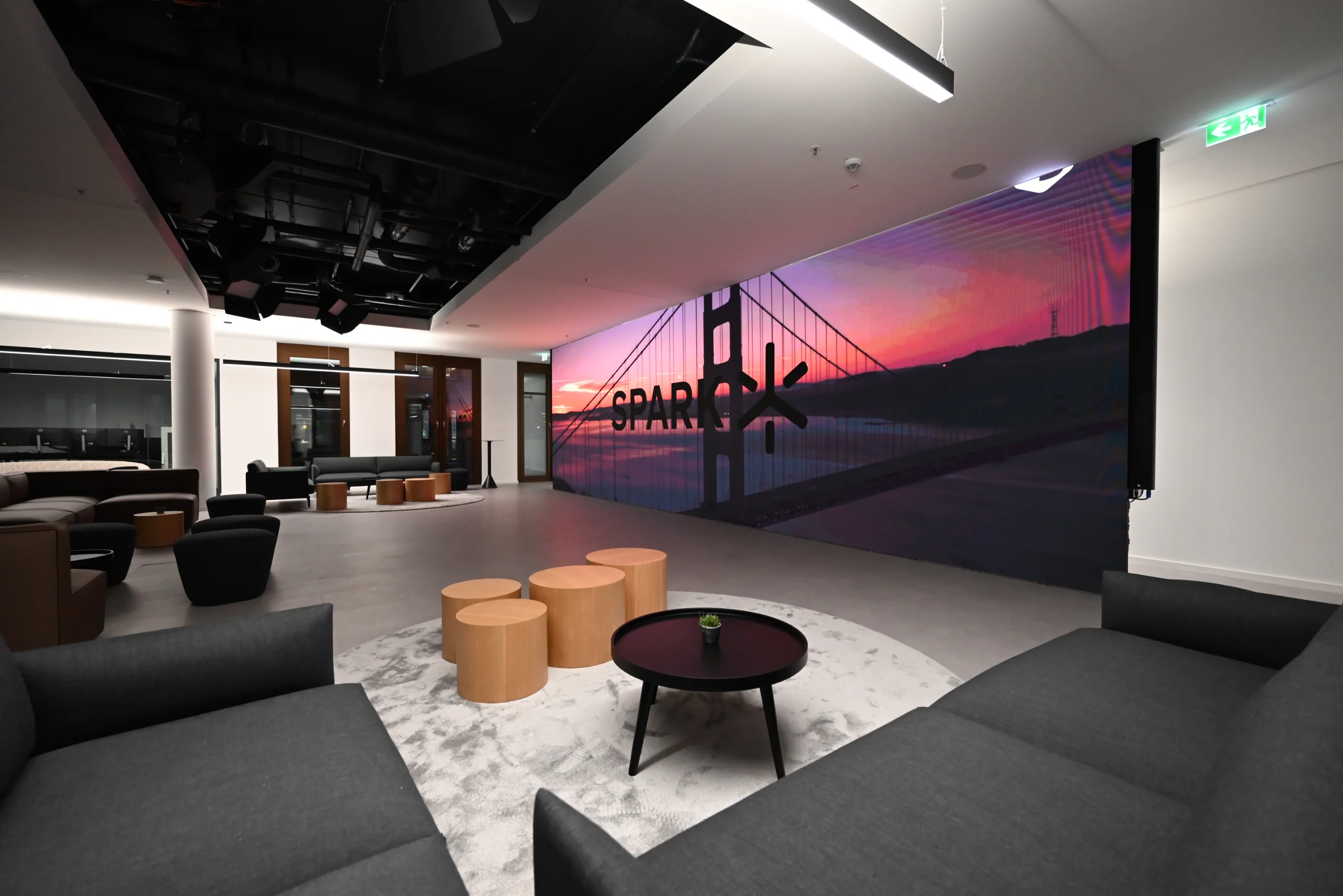Skyline Lounge