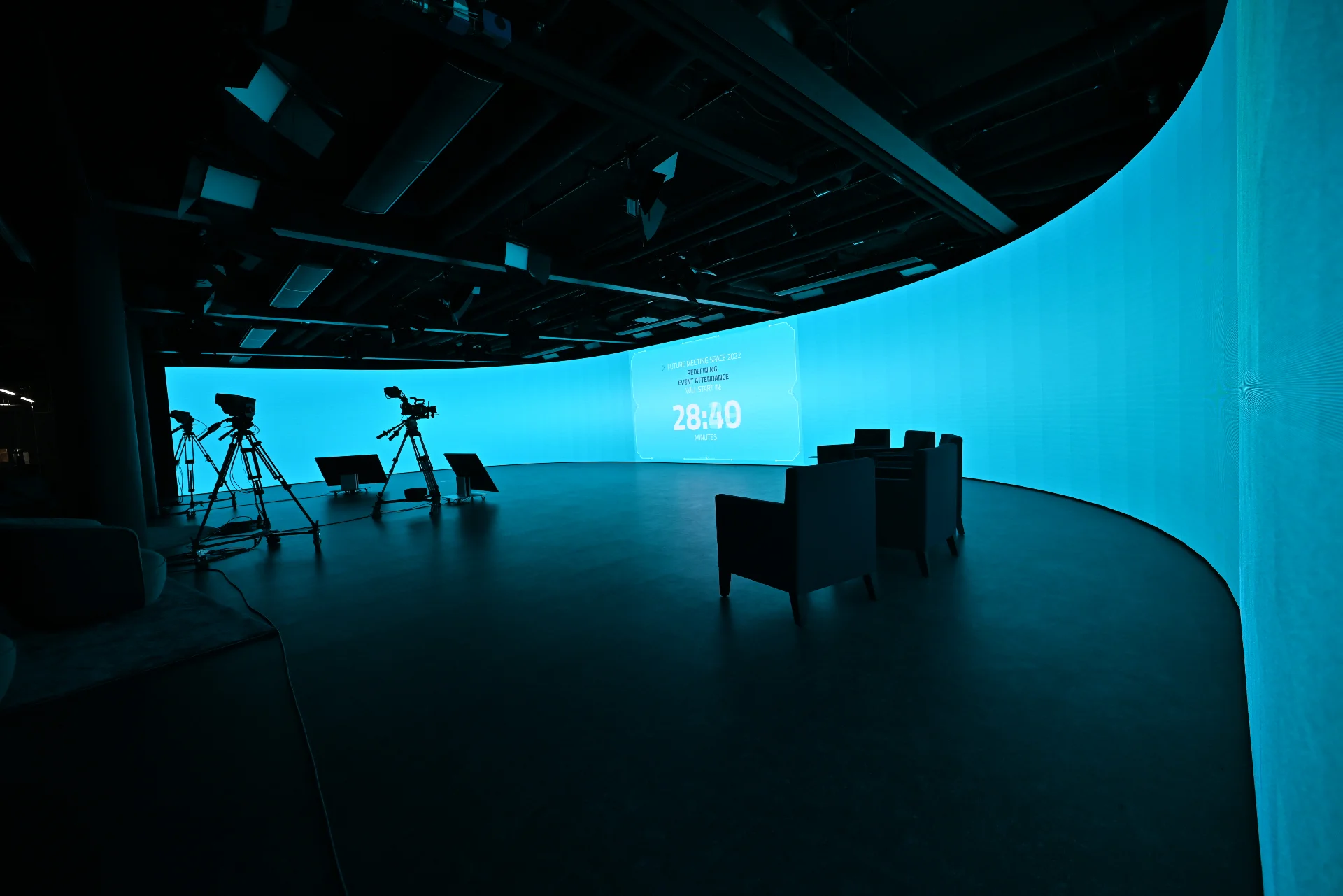 Multi-camera broadcast studio regie
